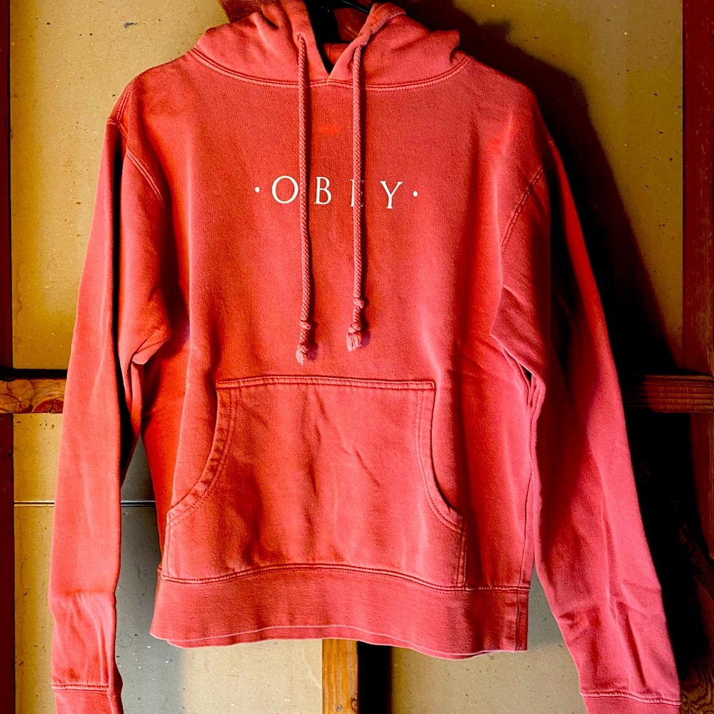 Trendy obey sweater